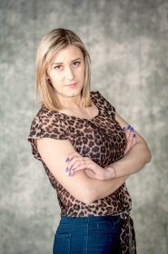 Alexandra from Dnepr, 32 years, with brown eyes, blonde hair, Christian, Economist. #4
