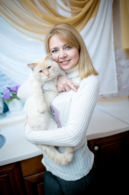 Julia from Dneprodzerzhinsk, 53 years, with grey eyes, light brown hair, Christian, economist. #12