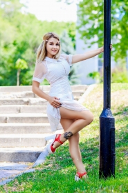 Anna from Zaporozhye, 27 years, with green eyes, blonde hair, Christian, Student. #6