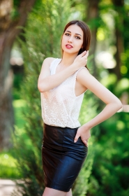 Alena from Kharkov, 29 years, with black eyes, black hair, Christian, hairdresser. #2