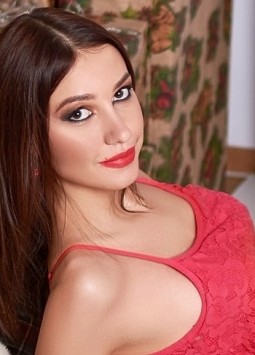 Alena from Kharkov, 29 years, with black eyes, black hair, Christian, hairdresser.
