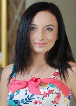 Inna from Nikolaev, 27 years, with blue eyes, black hair, Christian, Student.