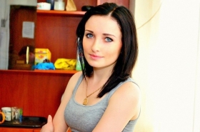 Inna from Nikolaev, 28 years, with blue eyes, black hair, Christian, Student. #10