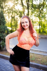 Julia from Zaporozhye, 31 years, with green eyes, red hair, Christian, business owner. #3