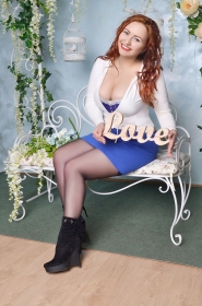 Julia from Zaporozhye, 31 years, with green eyes, red hair, Christian, business owner. #7