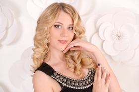Elina from Kiev, 31 years, with blue eyes, blonde hair, Christian, teacher. #8