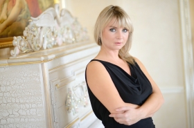 Olga from Simferopol, 44 years, with blue eyes, blonde hair, Christian, psychologist. #13