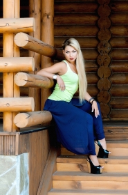 Tanya from Krivoy Rog, 28 years, with green eyes, blonde hair, Christian, student. #1