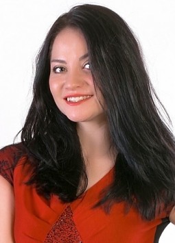 Vladislava from Kiev, 27 years, with grey eyes, black hair, Christian, student.