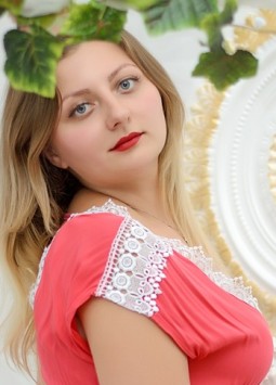 Anastasia from Krivoy Rogh, 32 years, with blue eyes, blonde hair, Christian, Manager.