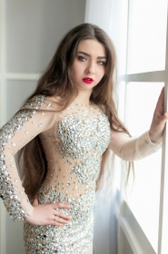 Victoria from Zaporozhye, 30 years, with green eyes, dark brown hair, Christian, Manicure master. #7