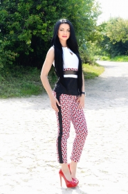 Alina from Chuhuiv, 35 years, with green eyes, black hair, Christian, Manicure Master. #2