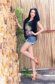 Alina from Chuhuiv, 35 years, with green eyes, black hair, Christian, Manicure Master. #8