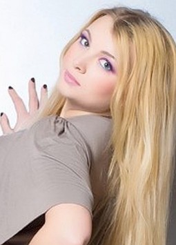 Inna from Kharkov, 34 years, with hazel eyes, blonde hair, Christian.