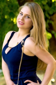 Diana from Kherson, 25 years, with blue eyes, blonde hair, Christian, Chief. #1