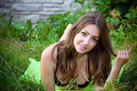 Alexandra from Dnepropetrovsk, 35 years, with brown eyes, light brown hair, Christian, administrator. #6