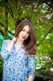 Alexandra from Dnepropetrovsk, 35 years, with brown eyes, light brown hair, Christian, administrator. #8