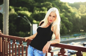 Irina from Kiev, 39 years, with blue eyes, blonde hair, Menedger. #7