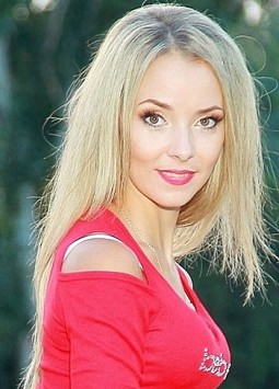 Natalia from Odessa, 37 years, with brown eyes, blonde hair, Christian, Florist.
