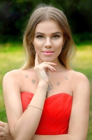 Viktoria from Dnipropetrovsk, 26 years, with hazel eyes, blonde hair, Christian, account manager. #2