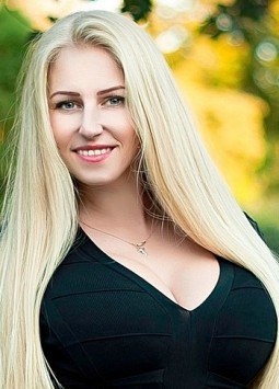 Elena from Lugansk, 37 years, with blue eyes, blonde hair, Christian, Nurse.