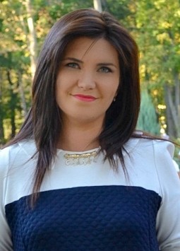 Viktoriya from Kharkov, 32 years, with grey eyes, dark brown hair, Christian, hair master.