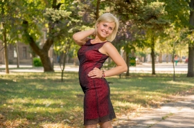 Irina from Nikolaev, 30 years, with green eyes, blonde hair, Christian, manager. #6