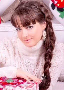 Viktoria from Odessa, 41 years, with hazel eyes, dark brown hair, Christian.