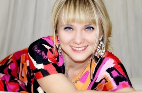 Olga from Kyiv, 44 years, with blue eyes, blonde hair, Christian, deputy procurement manager. #11