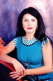 Evgeniya from Kharkov, 42 years, with green eyes, black hair, Christian, editor. #10