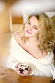 Julia from Nikopol, 35 years, with brown eyes, light brown hair, Christian, teacher. #37