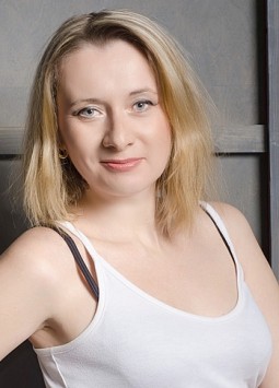 Irina from Nikolaev, 49 years, with grey eyes, blonde hair, Christian, Economist.
