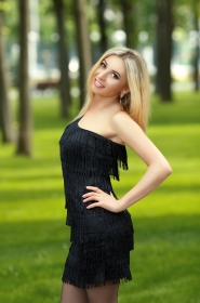 Yulja from Kharkov, 36 years, with brown eyes, blonde hair, Christian, administrator. #1