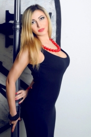 Yulja from Kharkov, 36 years, with brown eyes, blonde hair, Christian, administrator. #15