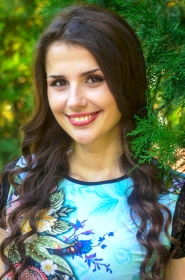 Viktoriya from Lugansk, 26 years, with brown eyes, dark brown hair, Christian. #4
