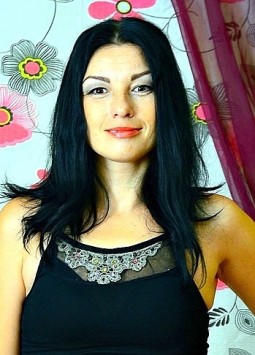 Marina from Berdyansk, 45 years, with brown eyes, black hair, other.