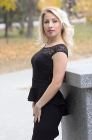 Elena from Nikolaev, 42 years, with grey eyes, blonde hair, Christian, Medical Assistant. #7