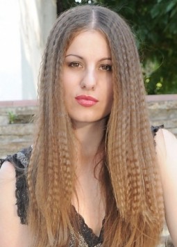 Alla from Nikolaev, 34 years, with brown eyes, dark brown hair, Christian, singer in the choir.