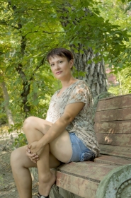 Anna from Nikolaev, 42 years, with brown eyes, dark brown hair, Christian, veterinarian. #8