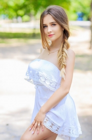 Kseniya from Zaporozhye, 25 years, with blue eyes, light brown hair, Christian, Student. #3