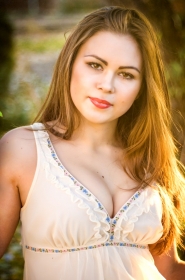 Elizaveta from Kherson, 27 years, with brown eyes, dark brown hair, Christian. #8