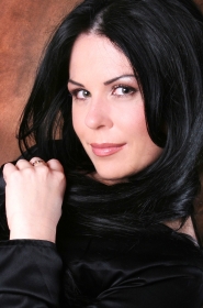 Elena from Kharkov, 46 years, with green eyes, black hair, Christian, manicurist. #3
