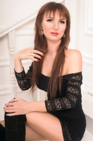 Elena from Simferopol, 50 years, with hazel eyes, light brown hair, other, cosmetologist. #2