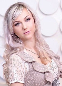 Tatyana from Kharkov, 37 years, with green eyes, blonde hair, Christian, Cashier.