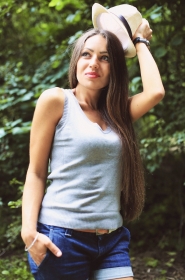 Svetlana from Kiev, 41 years, with brown eyes, black hair, Menedger. #7