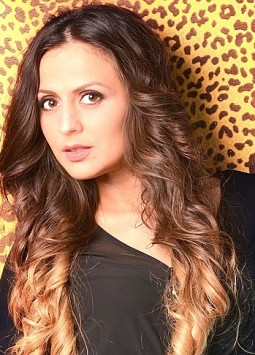 Elena from Kharkov, 38 years, with brown eyes, light brown hair, Christian, sales manager.
