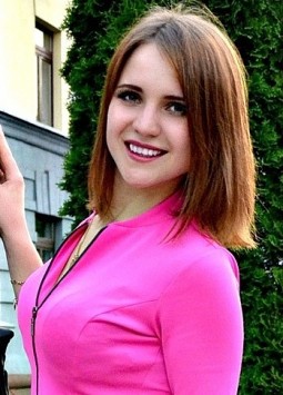 Victoria from Kirovohrad, 29 years, with green eyes, light brown hair, Christian.