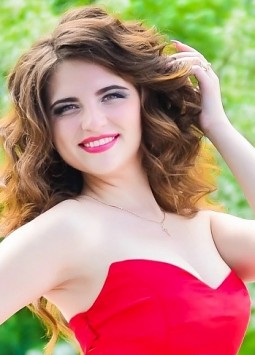 Kristina from Odessa, 30 years, with green eyes, light brown hair, Christian.