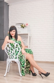 Olga from Nikolaev, 30 years, with green eyes, black hair, Christian, master nail service. #9