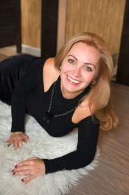 Oksana from Kharkov, 48 years, with green eyes, blonde hair, Christian, Food Technologist. #4